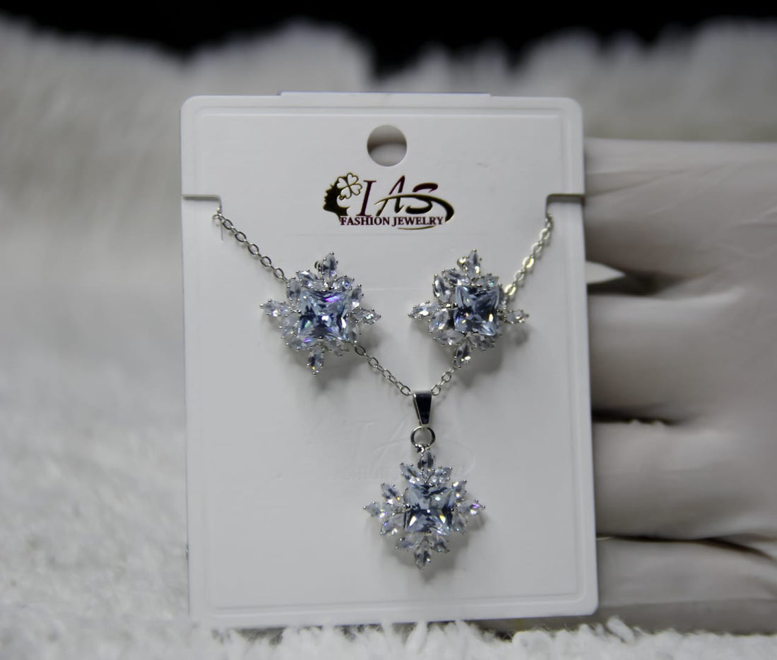 Exquisite Silver AD Zircon  Necklace Set with Earring